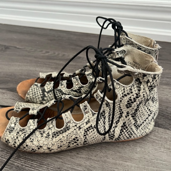 Matisse Farrel Lace Up Snake-Skin Flat - Picture 2 of 5